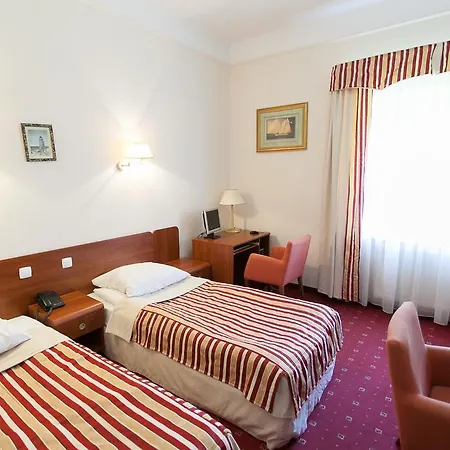 Twins Ii 3* Varšava