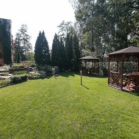 Twins Ii Hotel Varšava