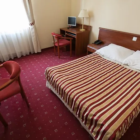 Twins Ii Hotel 3*